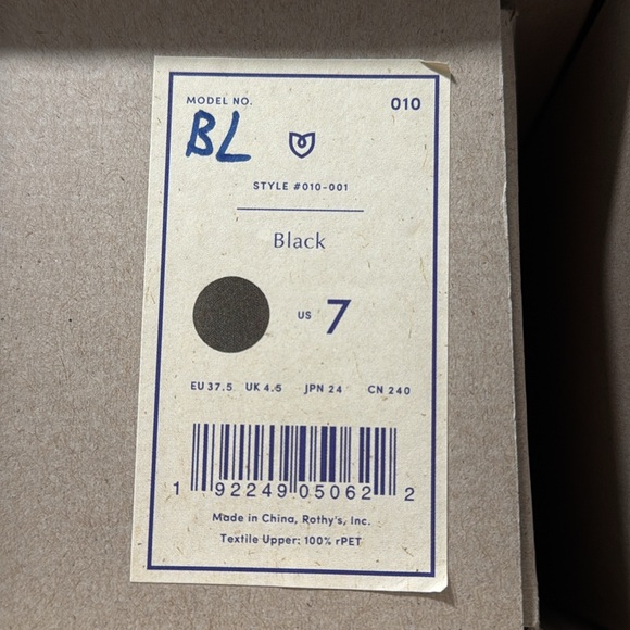 Rothy’s Slip-on Comfort Sneaker, black, knit, size 7, 7.5, 9 - Picture 9 of 11